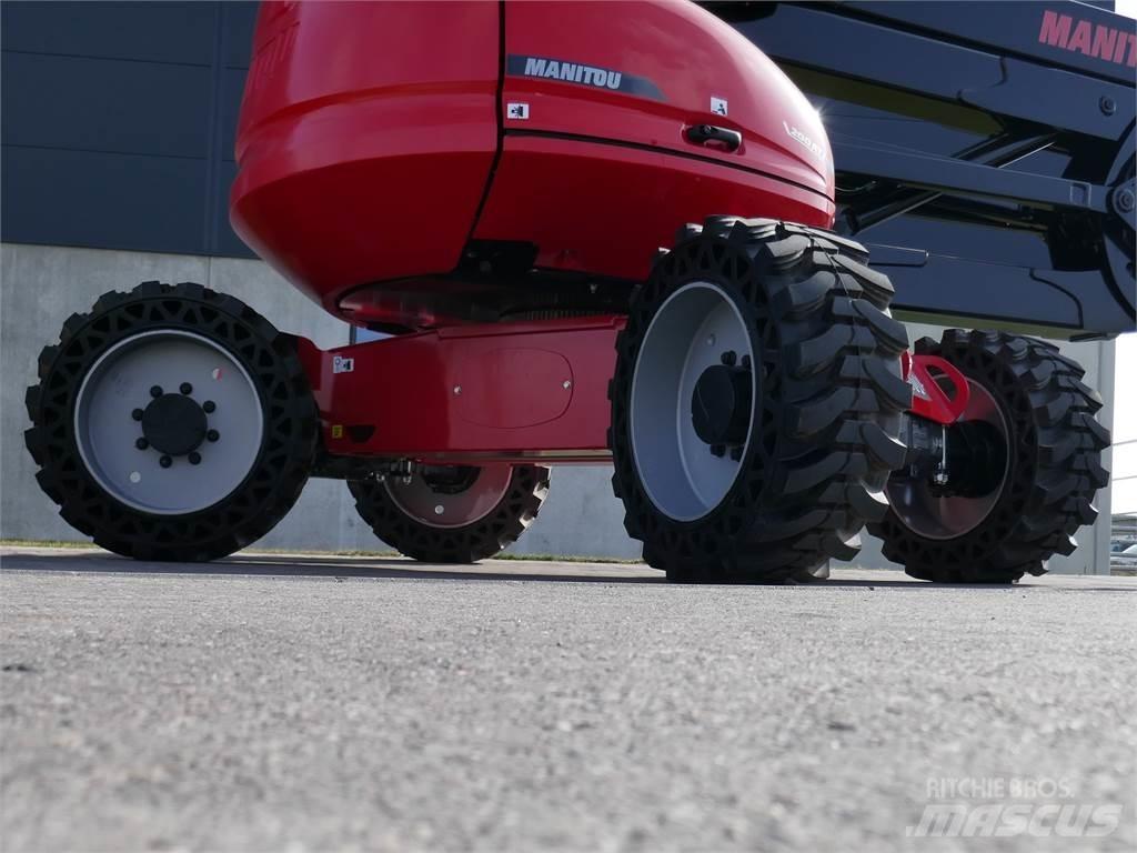 Manitou 200 ATJ Kĺbové plošiny