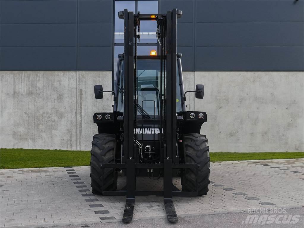 Manitou M 30-4 Terénne vysokozdvižné vozíky