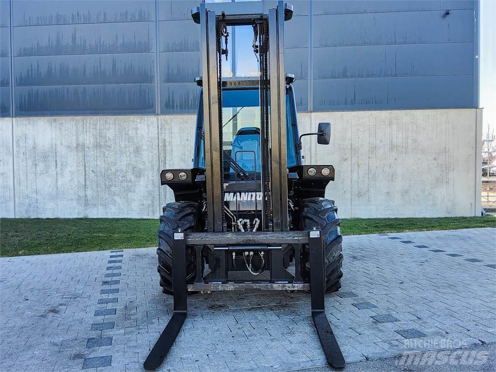 Manitou M 30-4 Terénne vysokozdvižné vozíky