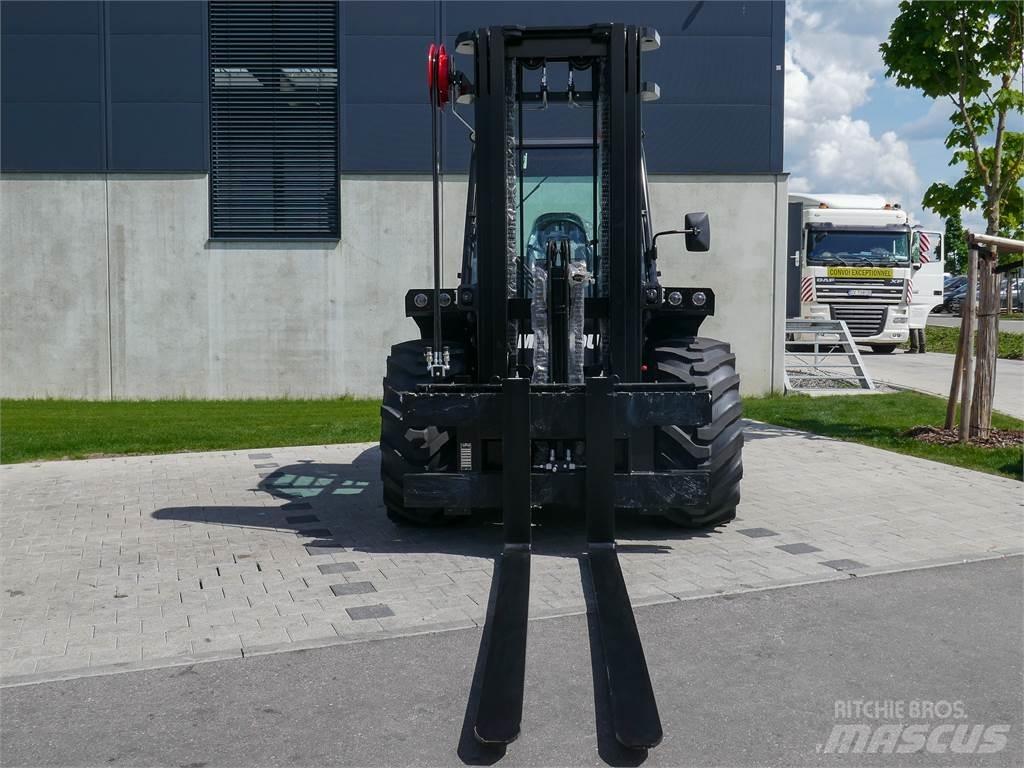 Manitou M 50-4 Terénne vysokozdvižné vozíky