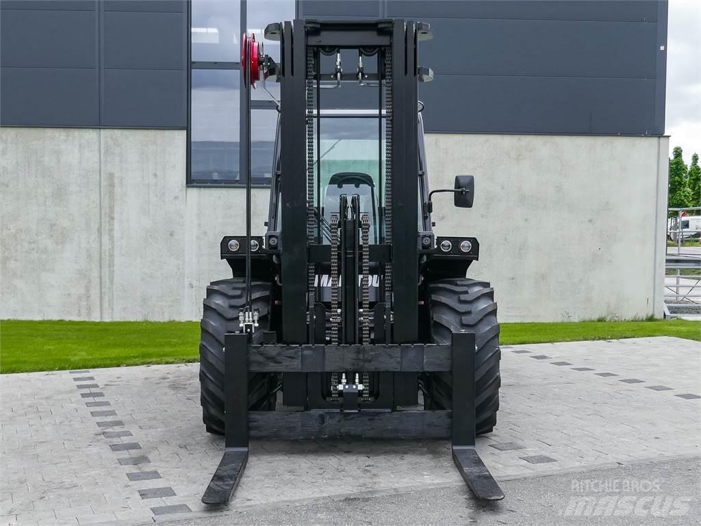 Manitou M 50-4 Terénne vysokozdvižné vozíky