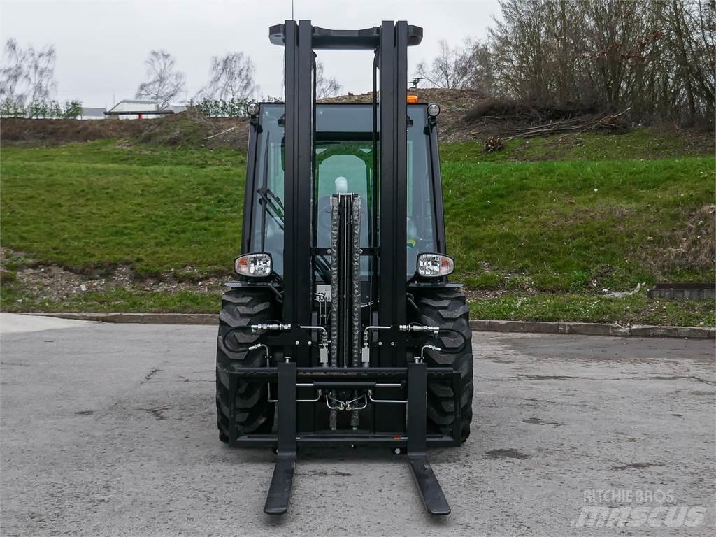 Manitou MC 25-4 Terénne vysokozdvižné vozíky