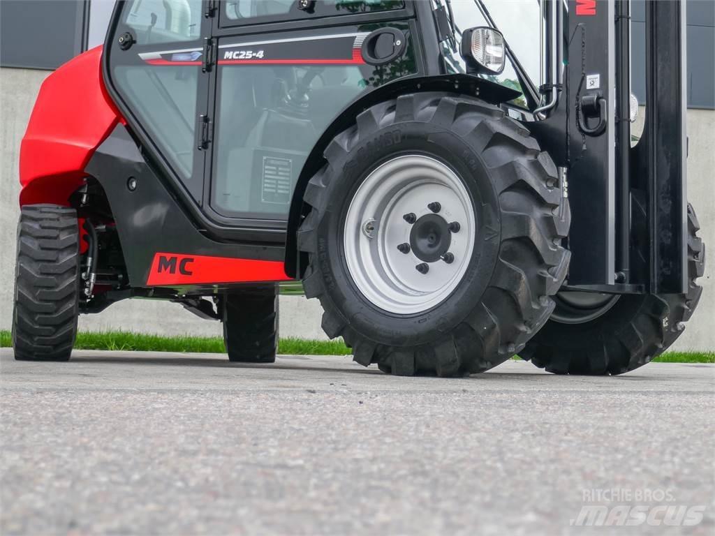 Manitou MC 25-4 Terénne vysokozdvižné vozíky