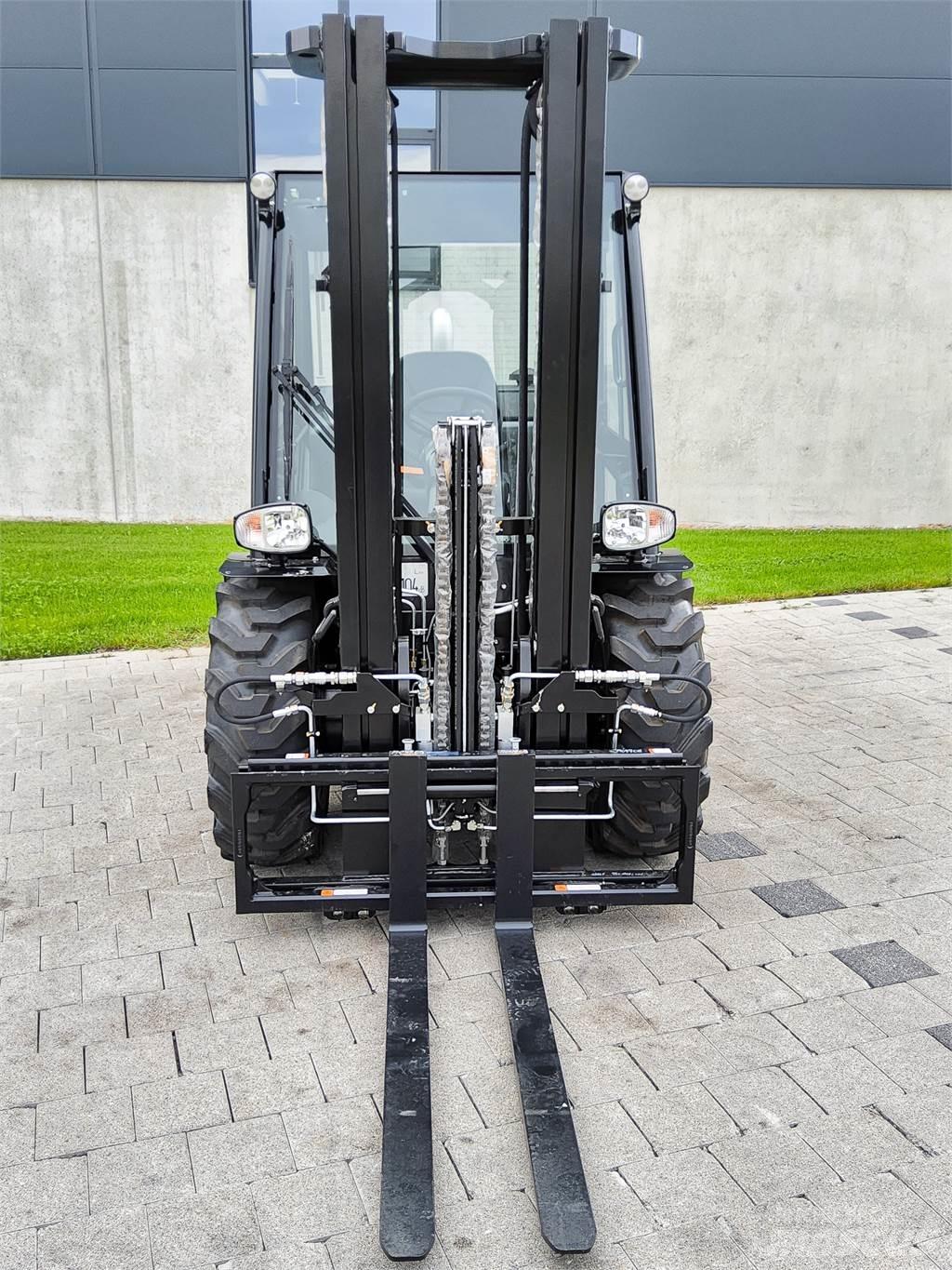 Manitou MC 25-4 Terénne vysokozdvižné vozíky