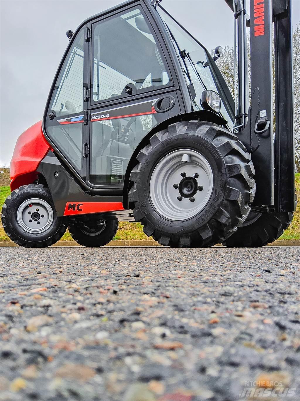 Manitou MC 30-4 Terénne vysokozdvižné vozíky