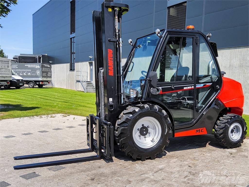 Manitou MC 30-4 Terénne vysokozdvižné vozíky