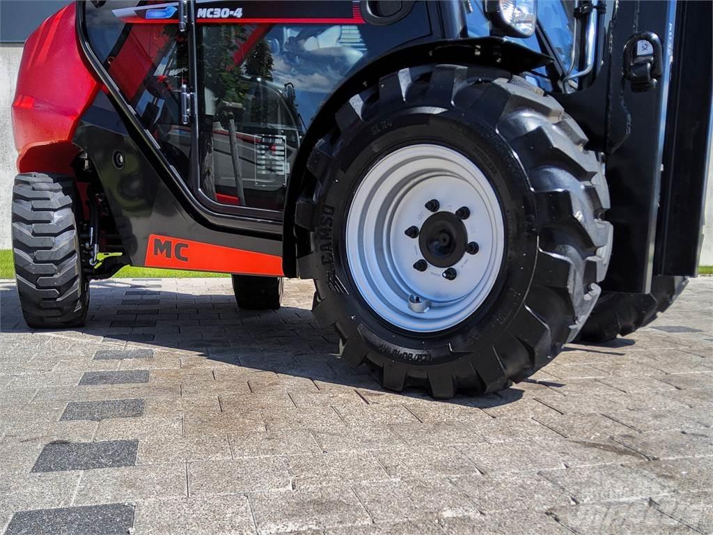 Manitou MC 30-4 Terénne vysokozdvižné vozíky