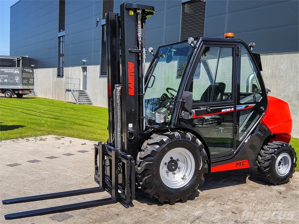 Manitou MC 30-4 Terénne vysokozdvižné vozíky