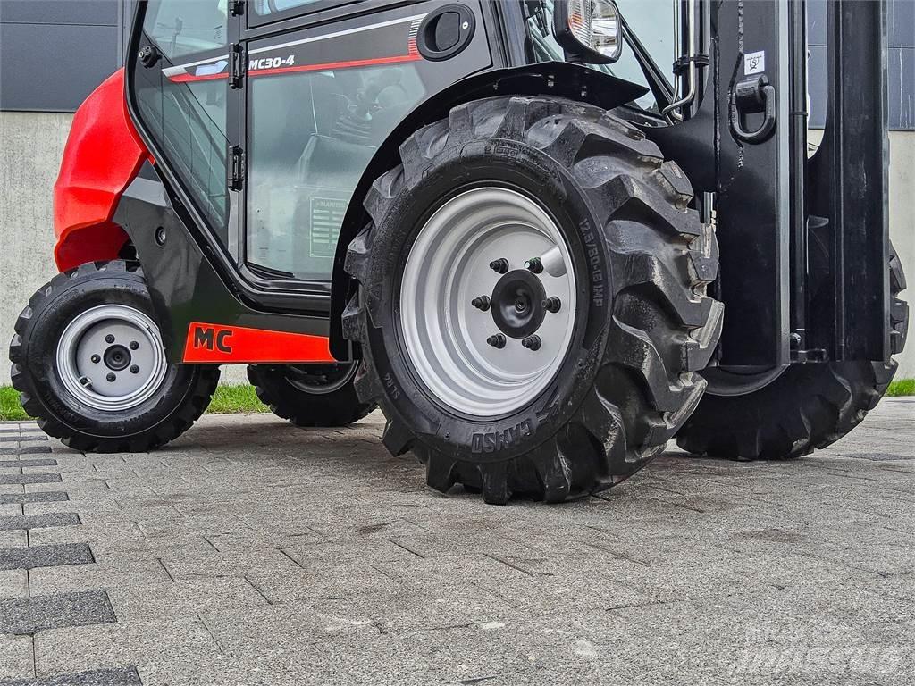 Manitou MC 30-4 Terénne vysokozdvižné vozíky