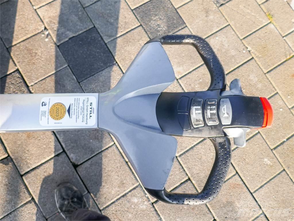 Still EXH 30 Ručne vedené vysokozdvižné vozíky