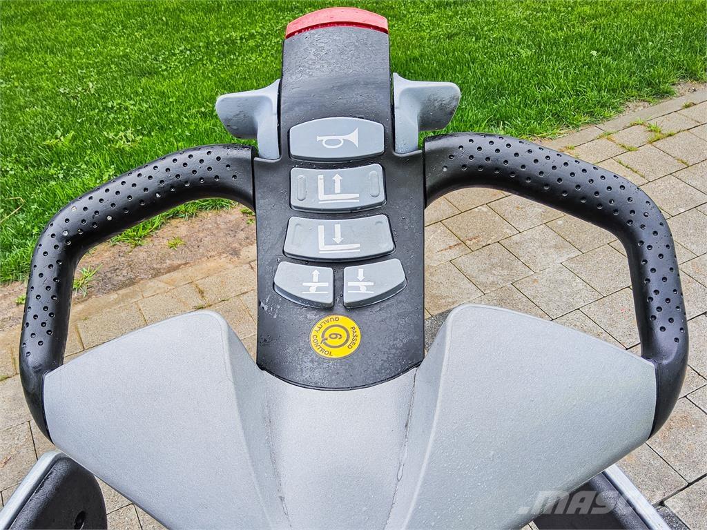 Still EXV SF16i Ručne vedené vysokozdvižné vozíky