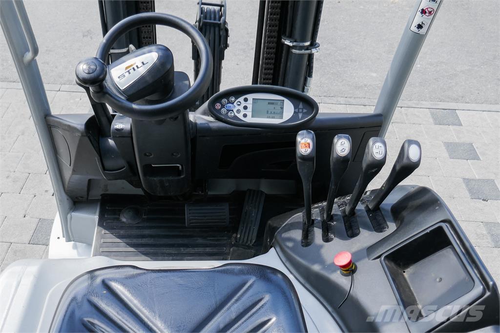 Still RX 60-30 Akumulátorové vozíky