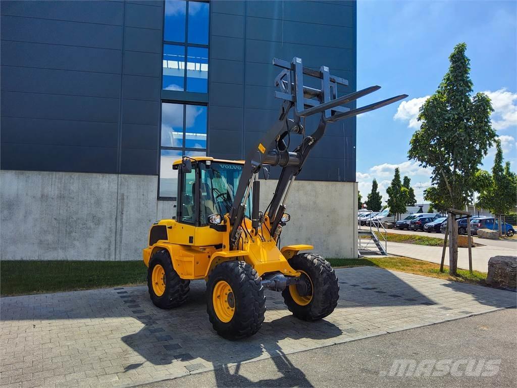 Volvo L 30G Mini rýpadlá < 7t