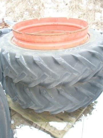  - - - 7751 SCHAAD Pneumatiky, kolesá a ráfiky