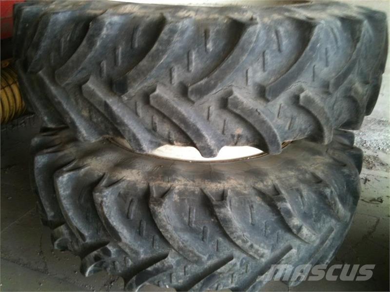  Dual 18.4X38 Pneumatiky, kolesá a ráfiky