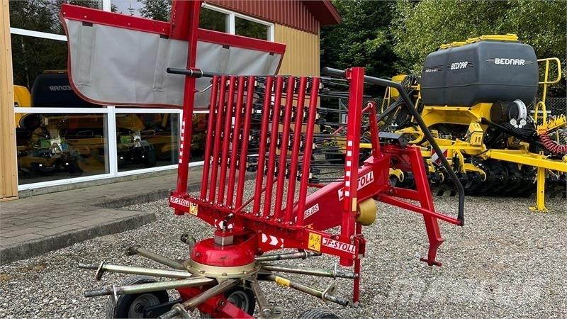 JF R 365 DS Obracače a zhrabovače sena