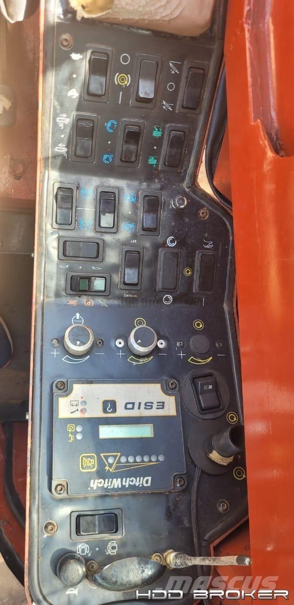 Ditch Witch JT4020 Mach 1 Horizontálne vŕtacie zariadenie