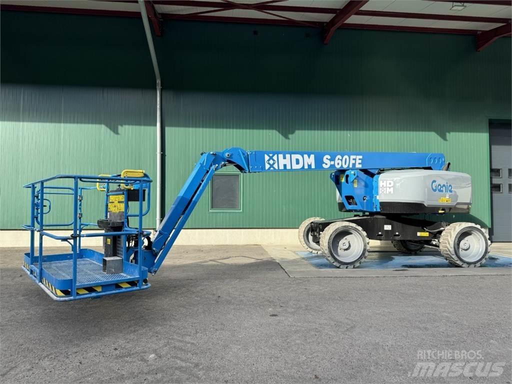 Genie S-60 FE Kĺbové plošiny