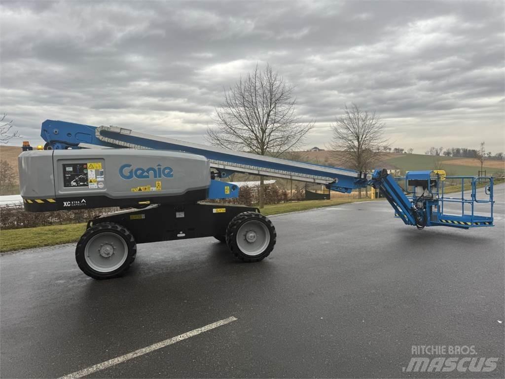 Genie S-65 XC Kĺbové plošiny