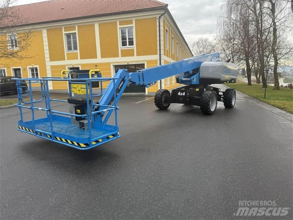 Genie S-65 XC Kĺbové plošiny