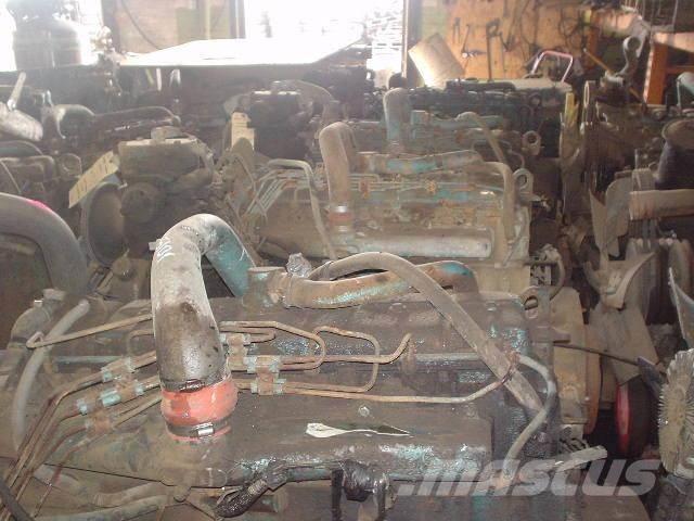 International DT 466C Motory