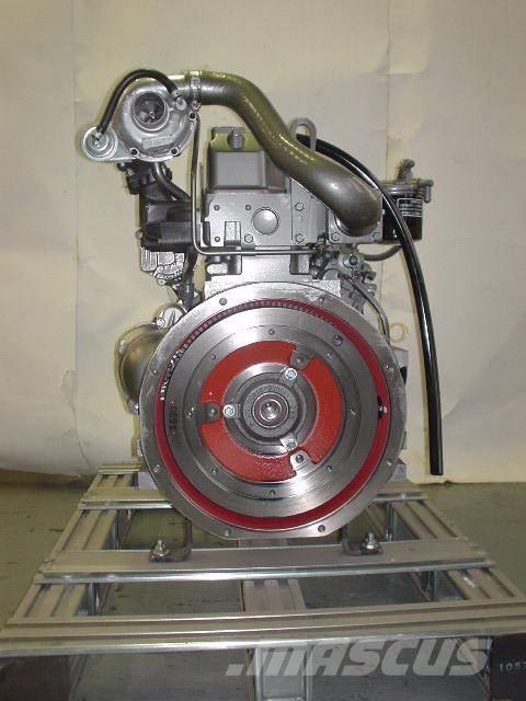 Yanmar 4TNV84T-DSA Motory