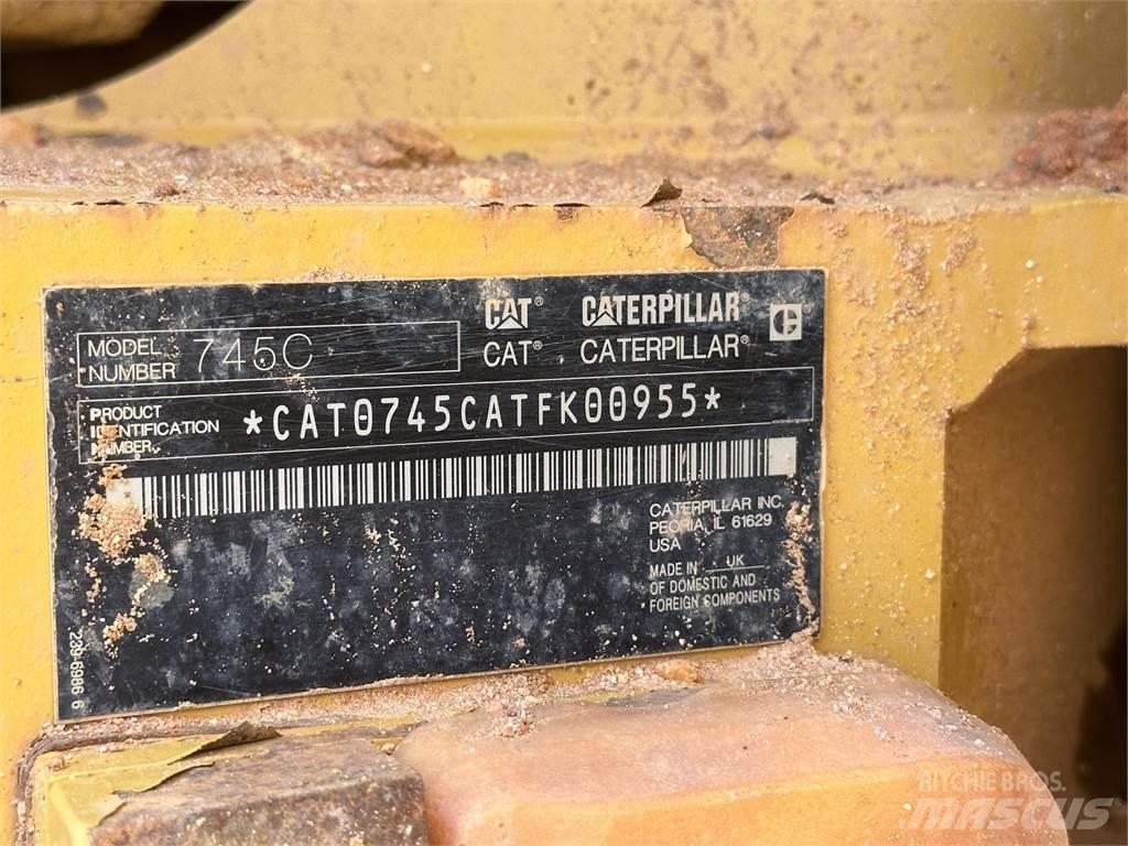 CAT 745C Kĺbové nákladné autá