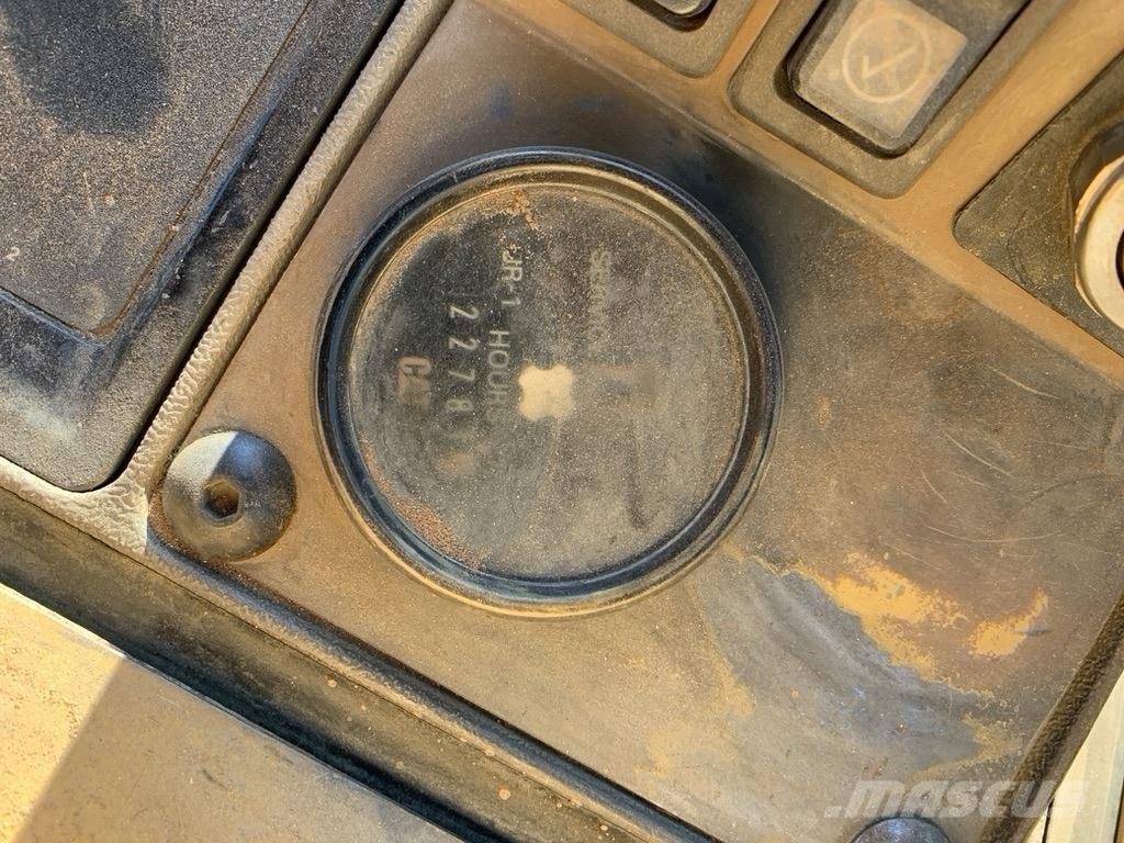 CAT 953B Stavebníctvo - ostatné