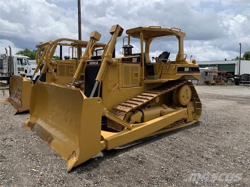 CAT D6R XL Stavebníctvo - ostatné