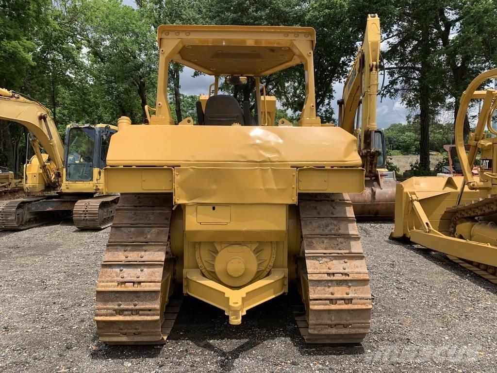 CAT D6R XL Stavebníctvo - ostatné