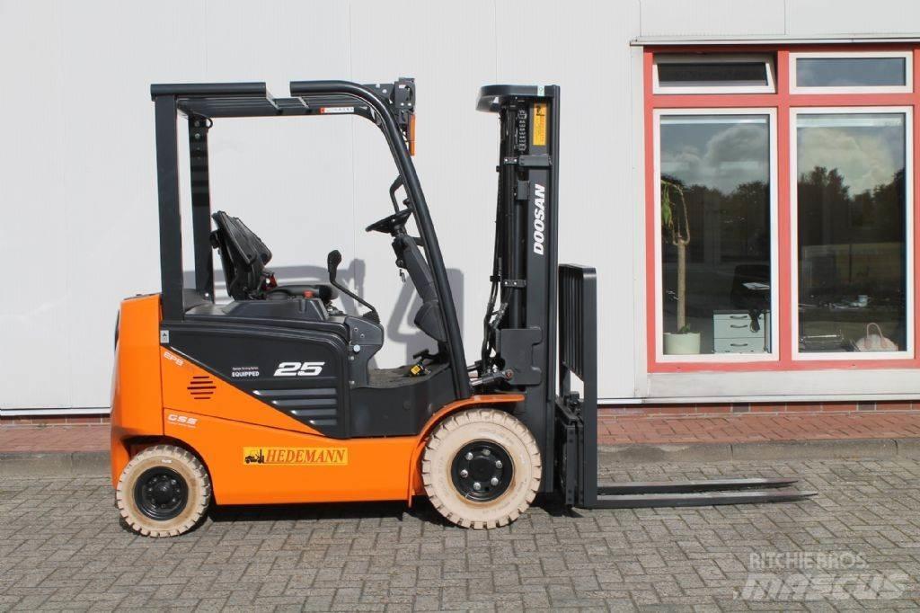 Doosan B25NS Akumulátorové vozíky