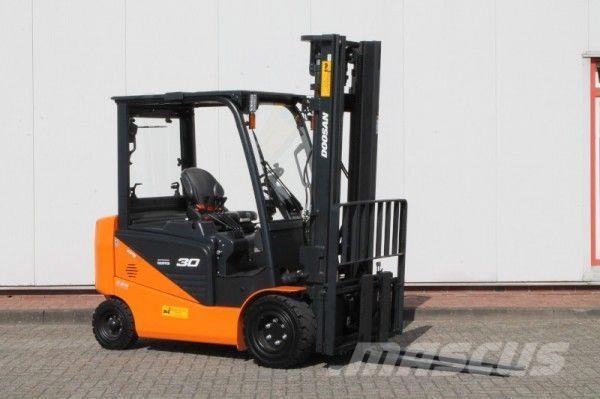 Doosan B30NS Akumulátorové vozíky