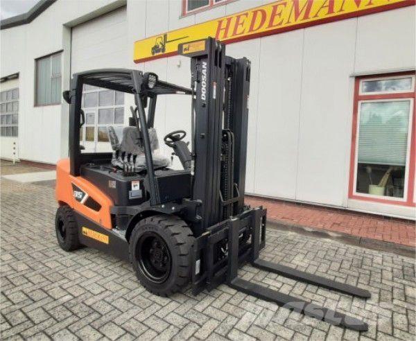 Doosan D35C-9 Dieselové vozíky