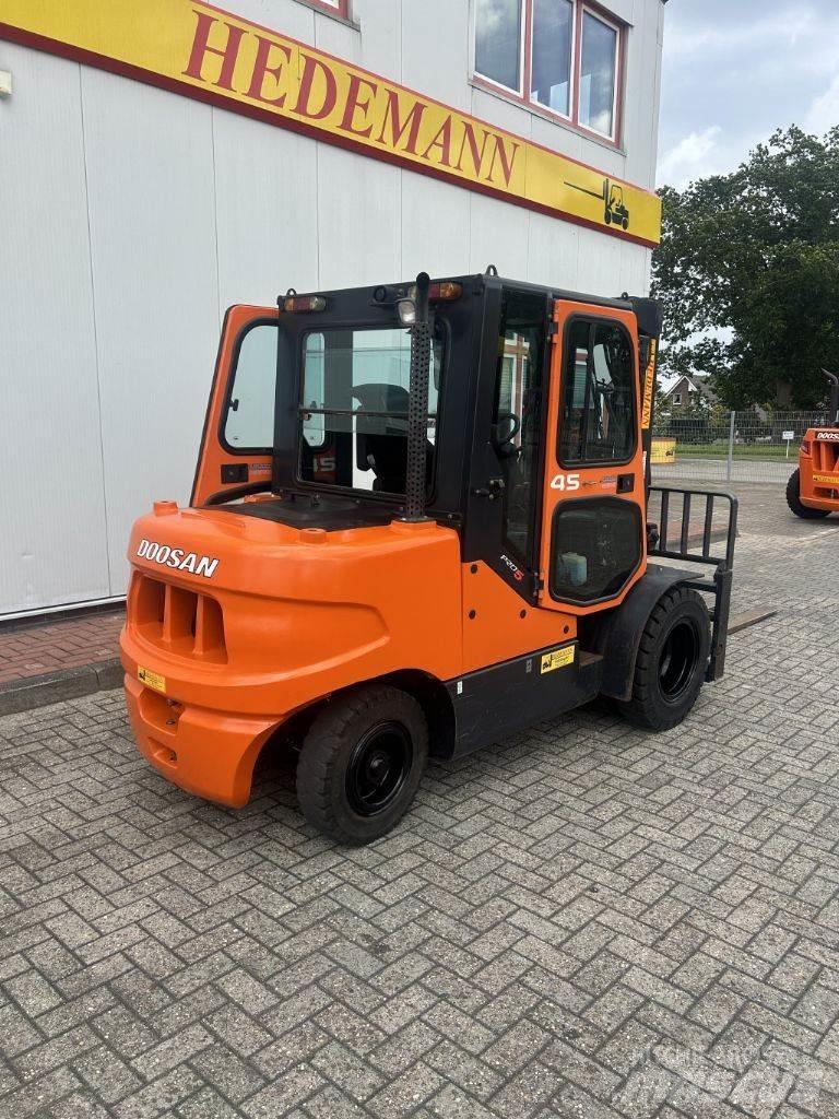 Doosan D45SC-5 Dieselové vozíky