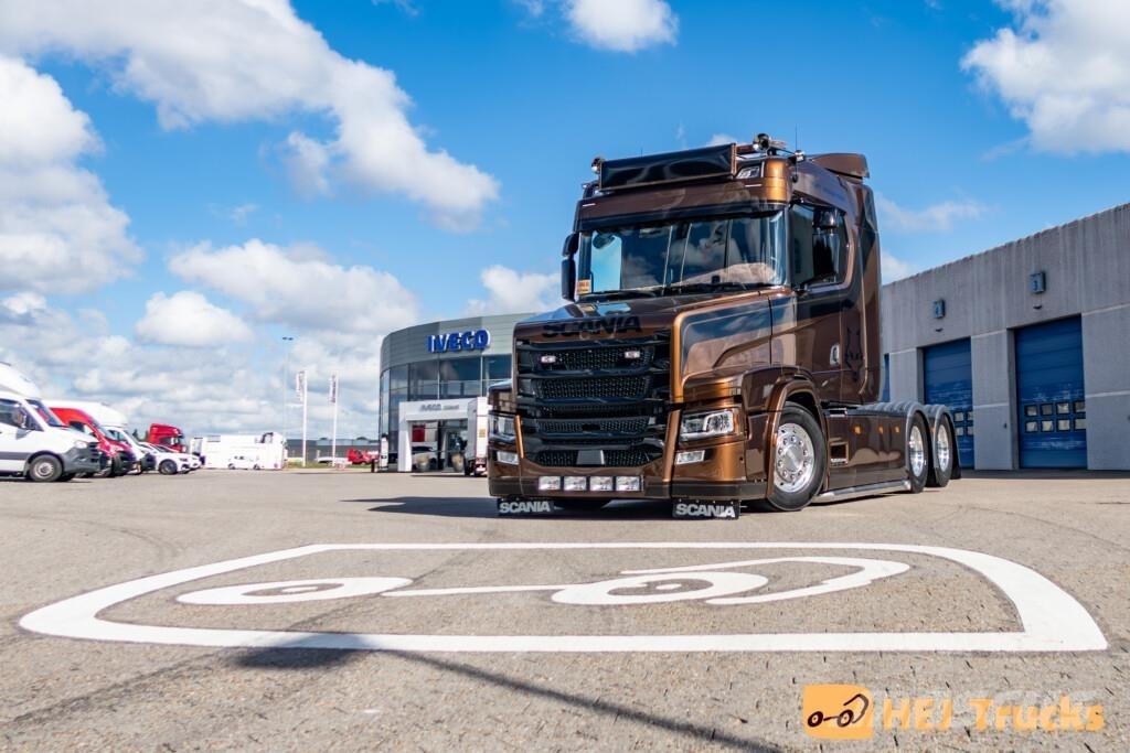 Scania RT520 A6x2NB Ťahače