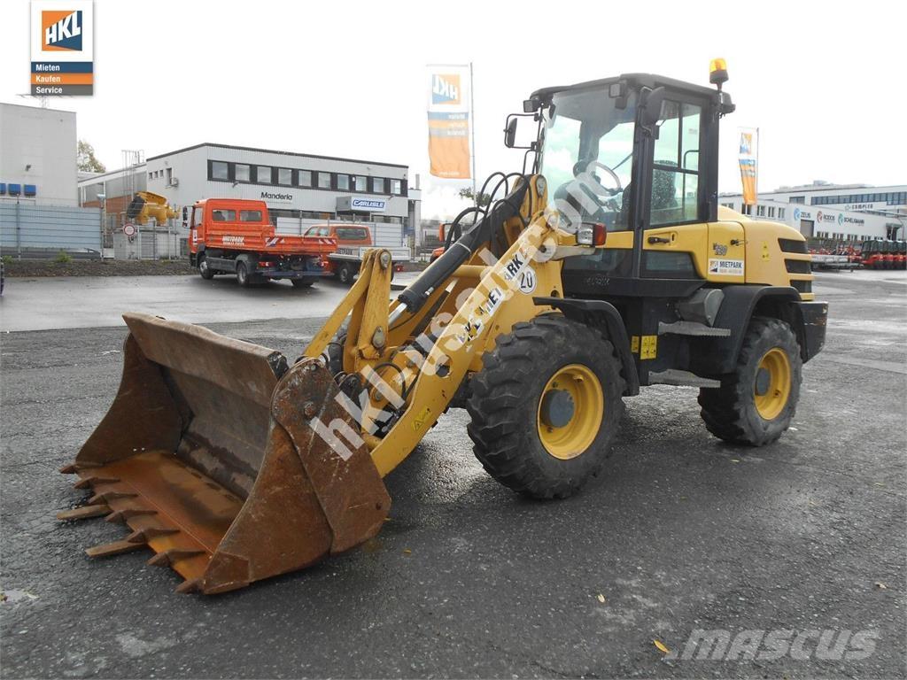 Yanmar V 120 Kolesové nakladače