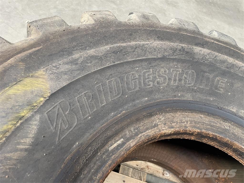  23.5xR25 Bridgestone dæk Pneumatiky, kolesá a ráfiky