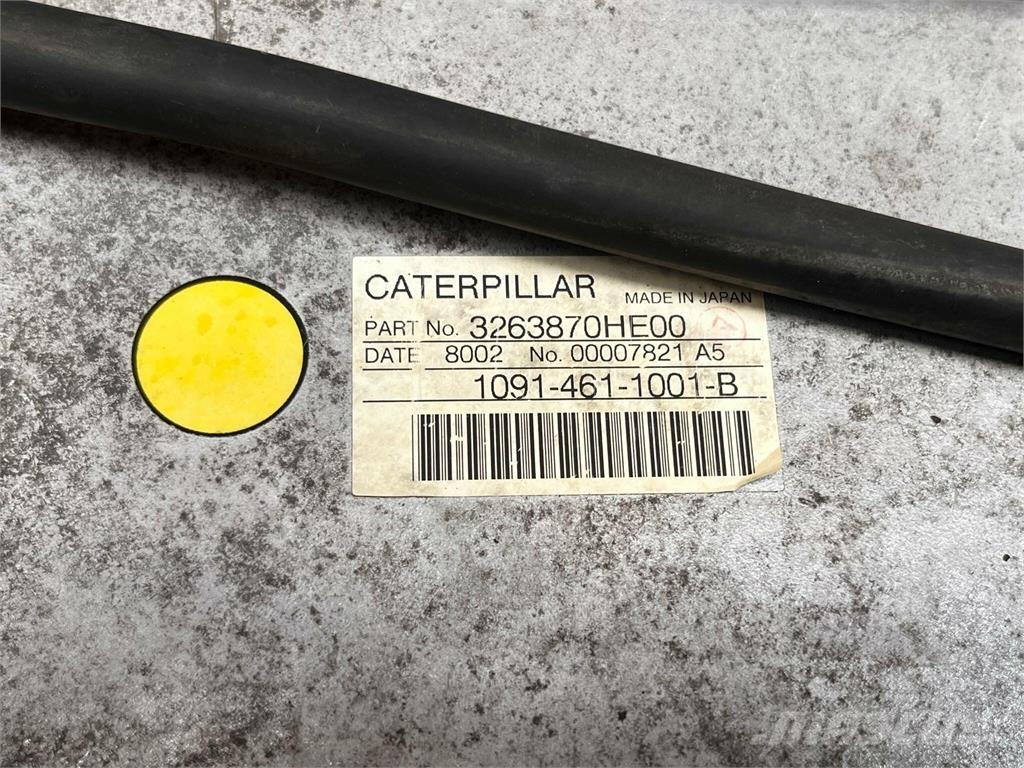 CAT 323D køler Motory