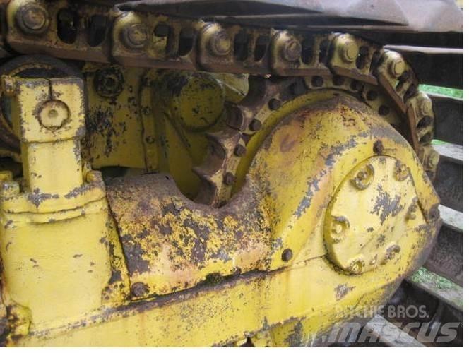 CAT D5LGP dozer, til ophug Pásové dozéry