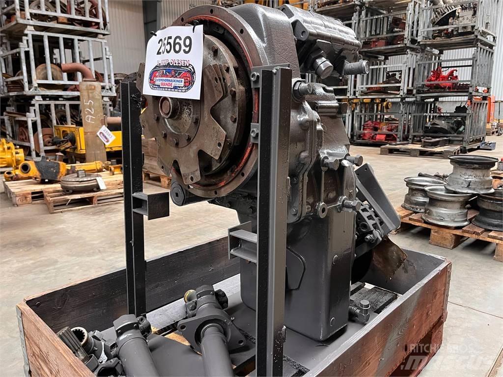 Clark 45C transmission Prevodovka