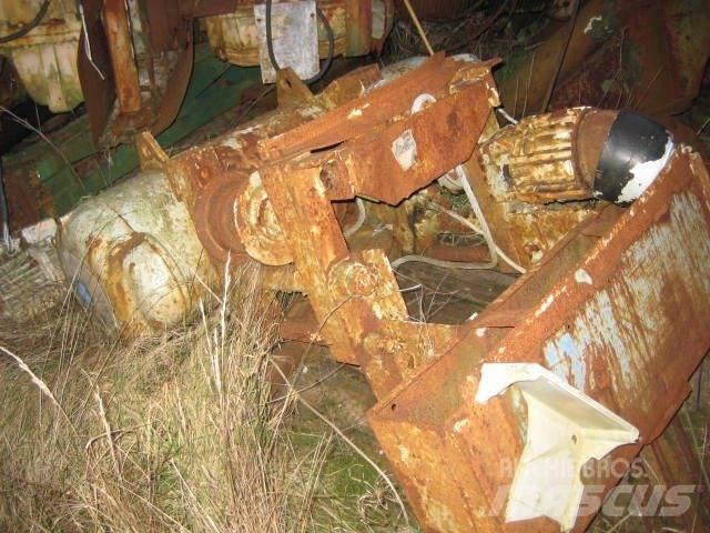 Demag P632 H8,4 Univerzálne terénne žeriavy