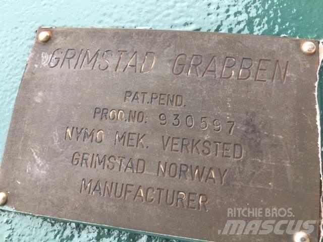  Grimstad grab Drapáky