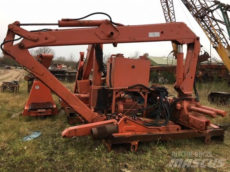 Hiab 670 Univerzálne terénne žeriavy