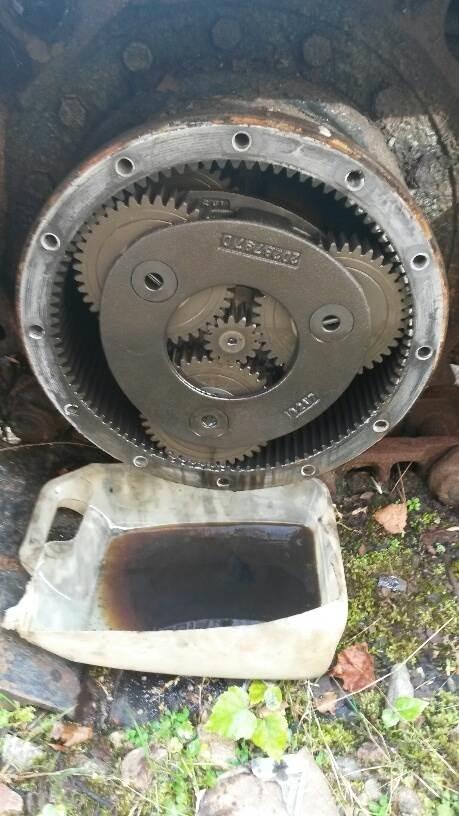 Hitachi EX120-S Køregear Prevodovka