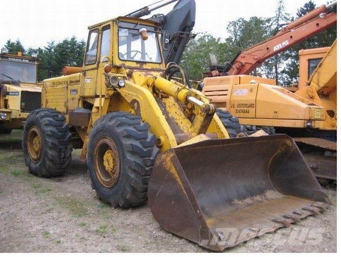 International 65C til ophug Kolesové nakladače