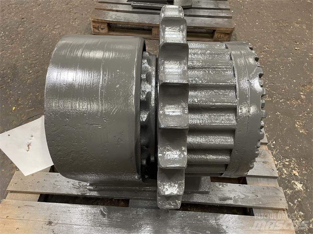 Komatsu PC180LC-3 Køregear Prevodovka