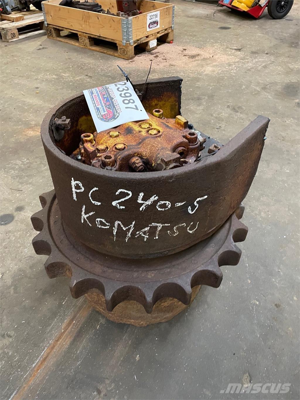 Komatsu PC240-5 Køregear Prevodovka