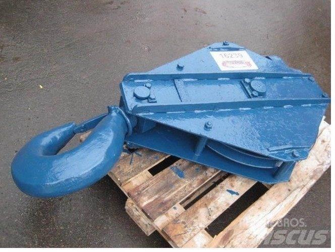  Krankrog ca. 12 ton Diely a zariadenia žeriavov