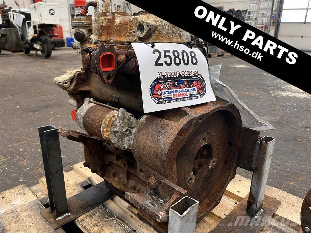 Kubota motor ex. Bobcat 225 Motory