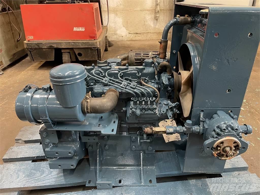 Kubota V800 motor - 4 cyl. Motory
